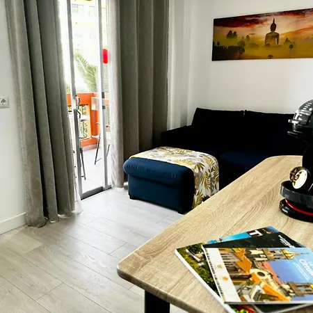 Ocean Breeze Oasis In Apartment