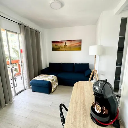 Апартаменты Ocean Breeze Oasis In *