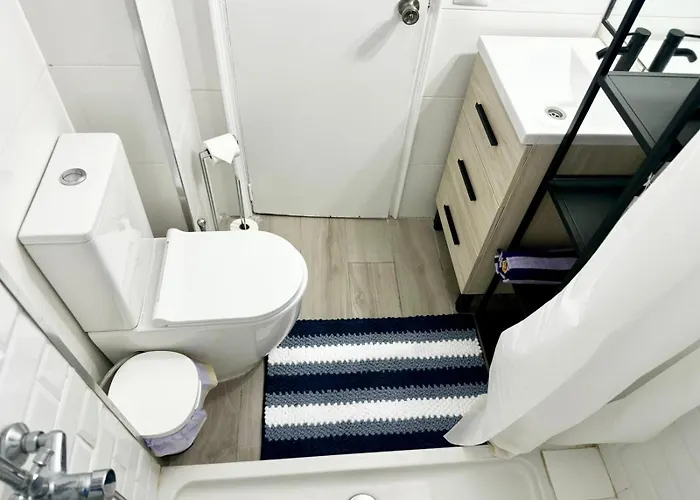 Apartment Ocean Breeze Oasis In